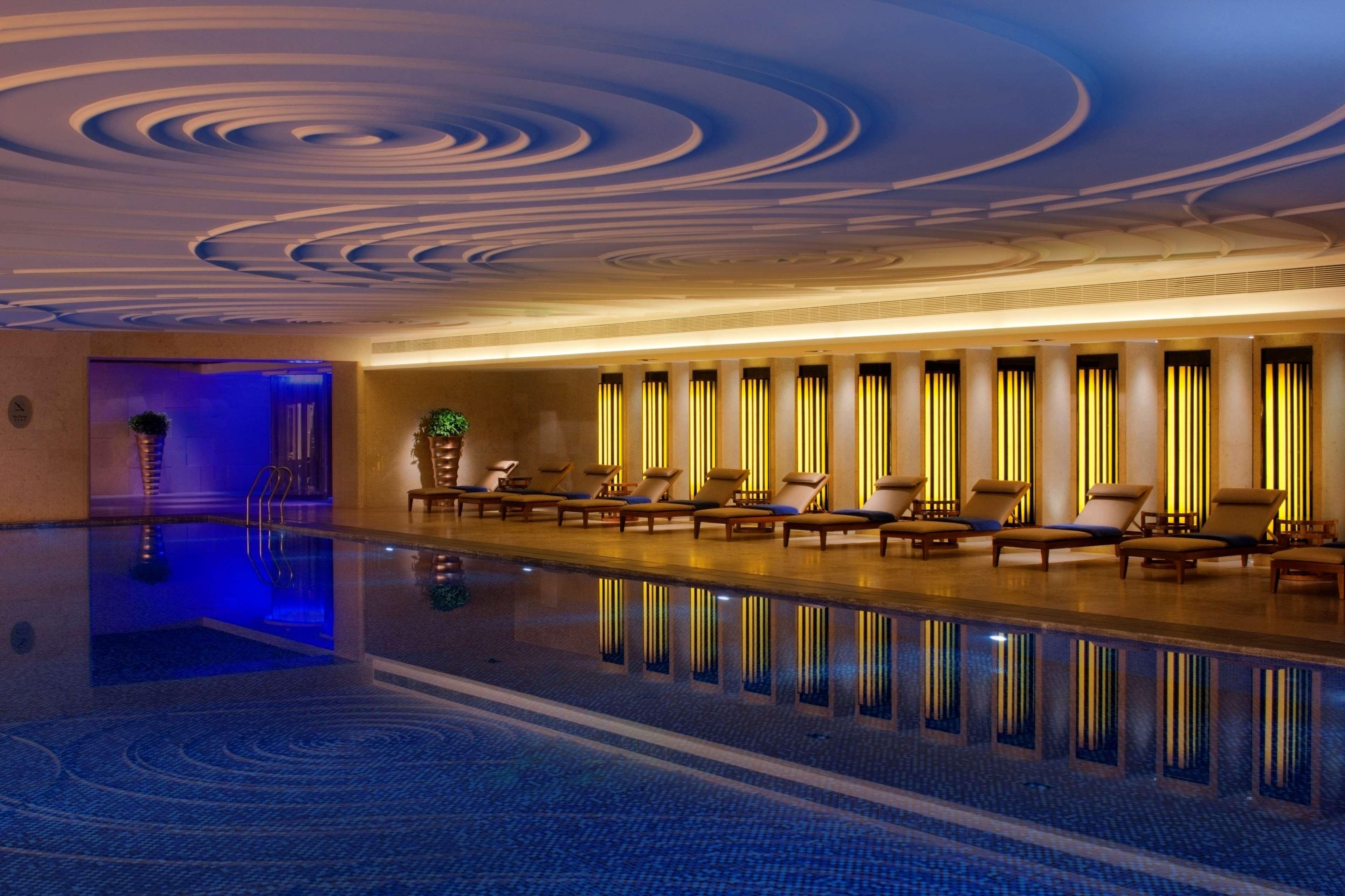 Radisson Blu Plaza Chongqing - Free 2 Bottle Of Local Beer Per Room During Stay Εξωτερικό φωτογραφία