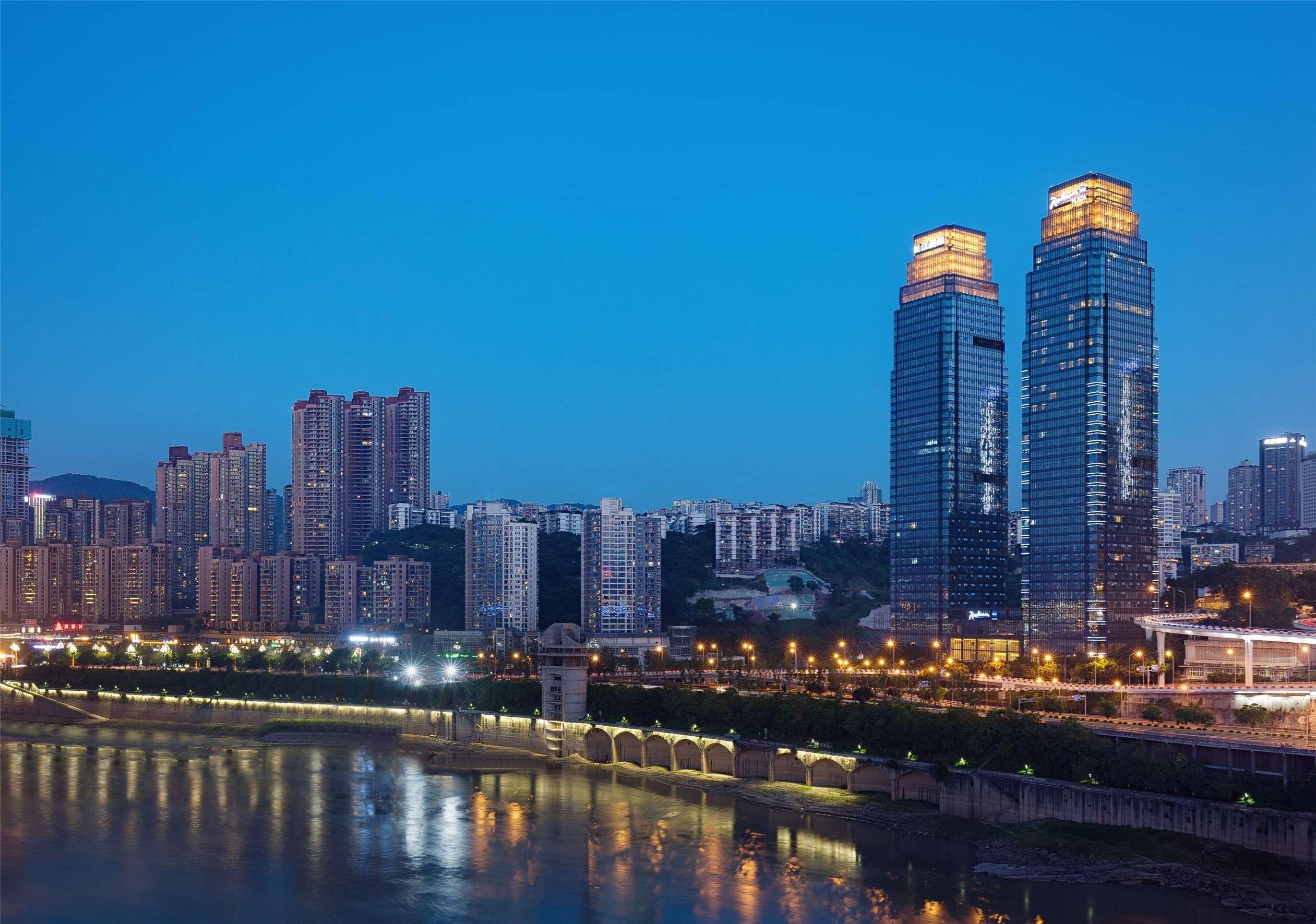 Radisson Blu Plaza Chongqing - Free 2 Bottle Of Local Beer Per Room During Stay Εξωτερικό φωτογραφία