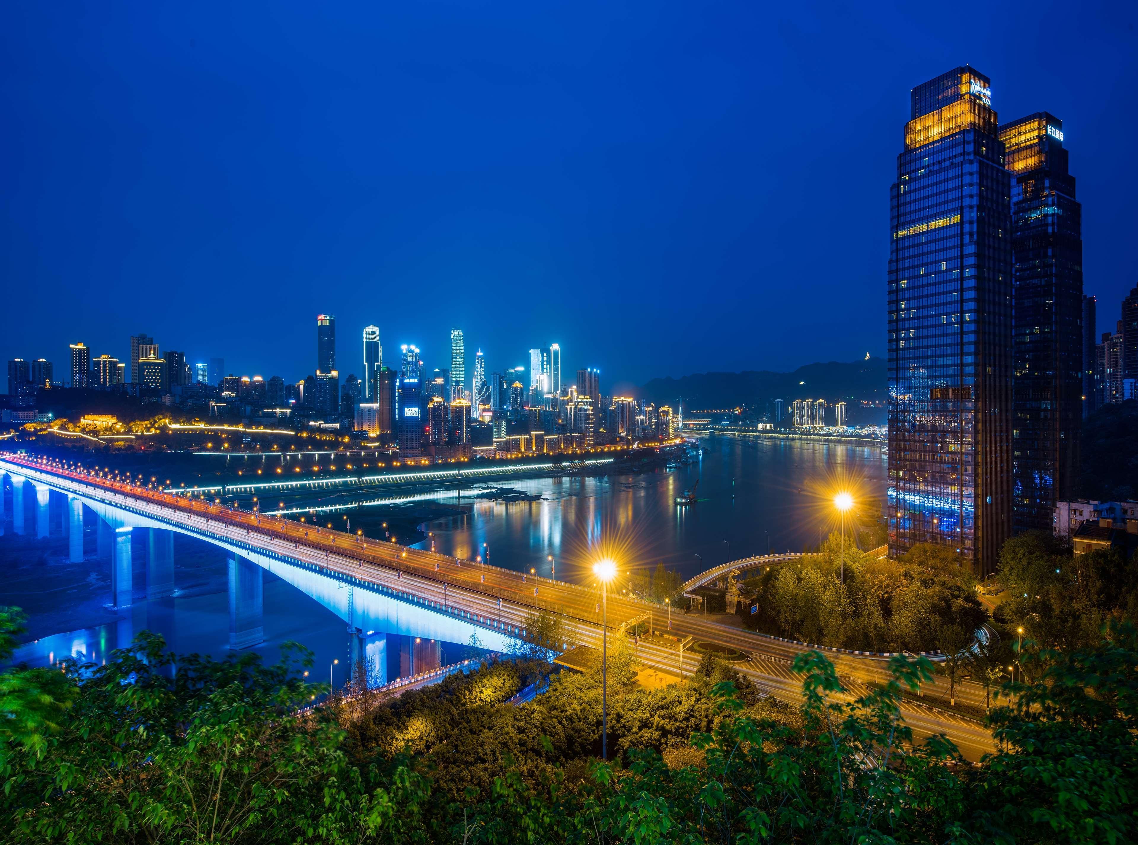 Radisson Blu Plaza Chongqing - Free 2 Bottle Of Local Beer Per Room During Stay Εξωτερικό φωτογραφία