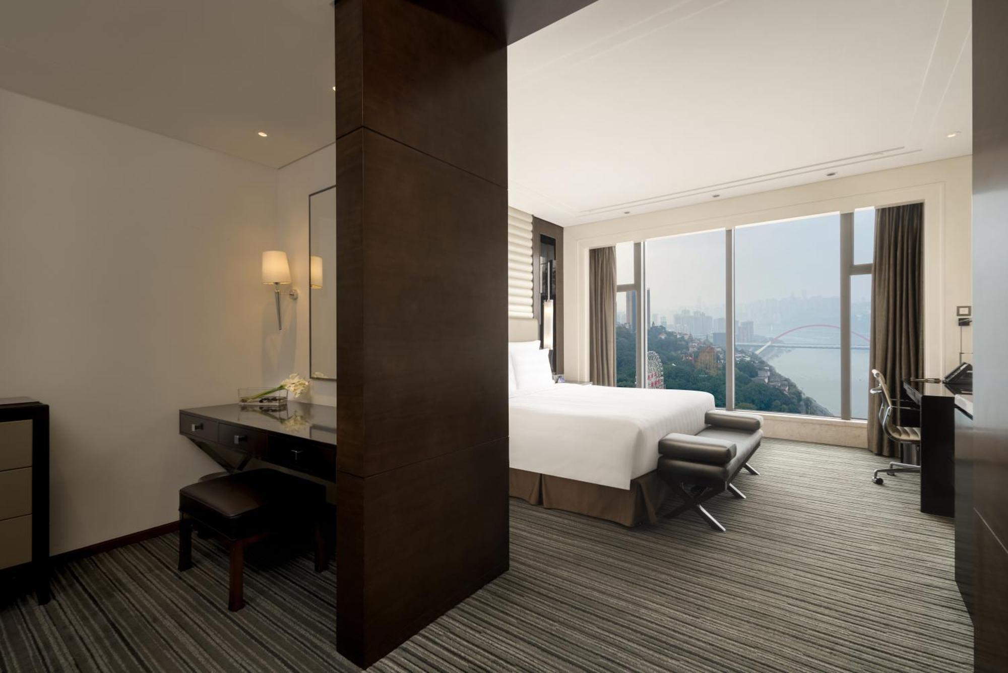 Radisson Blu Plaza Chongqing - Free 2 Bottle Of Local Beer Per Room During Stay Εξωτερικό φωτογραφία