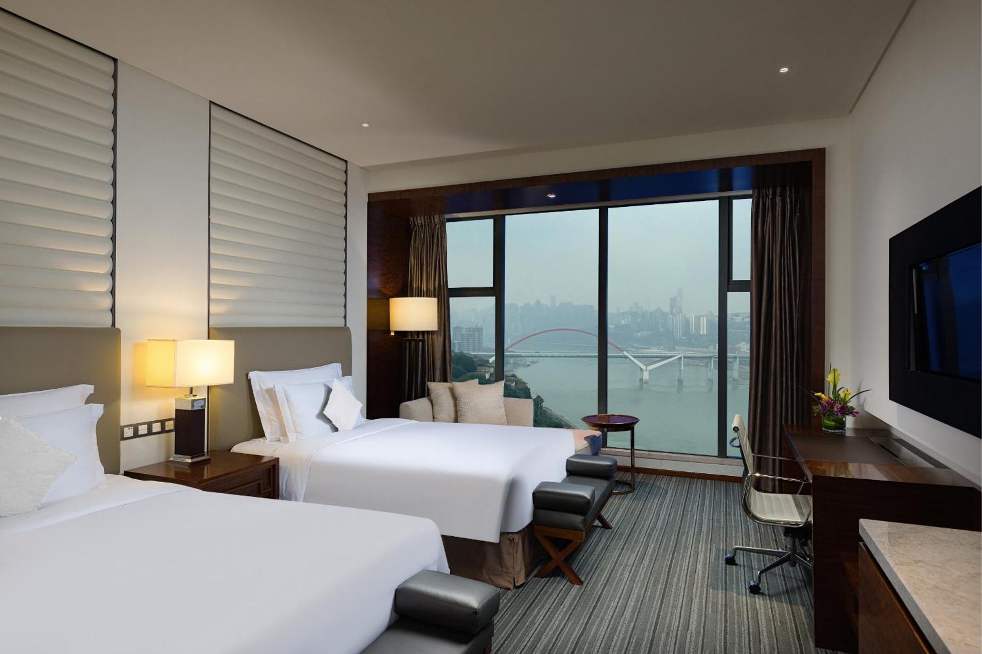 Radisson Blu Plaza Chongqing - Free 2 Bottle Of Local Beer Per Room During Stay Εξωτερικό φωτογραφία
