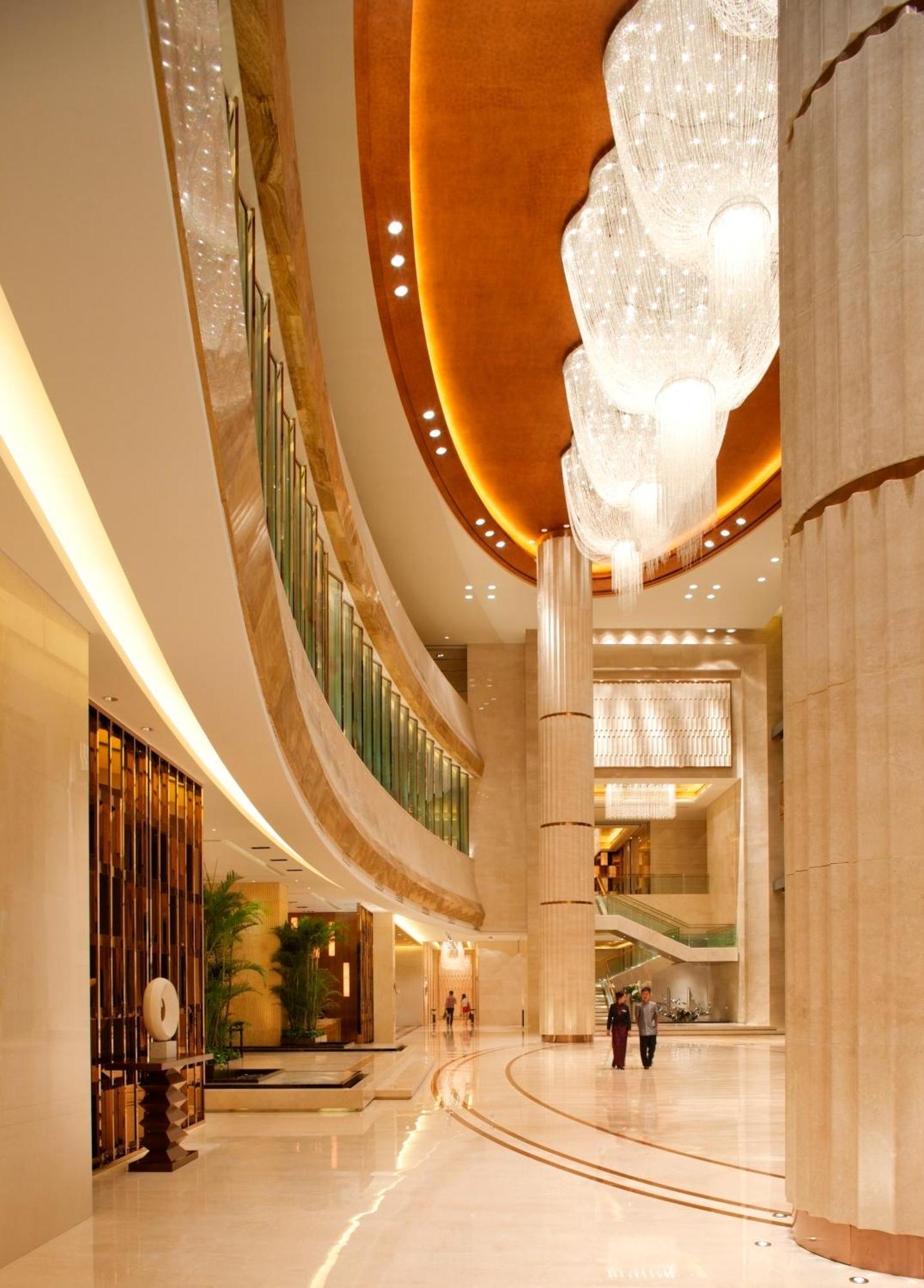 Radisson Blu Plaza Chongqing - Free 2 Bottle Of Local Beer Per Room During Stay Εξωτερικό φωτογραφία